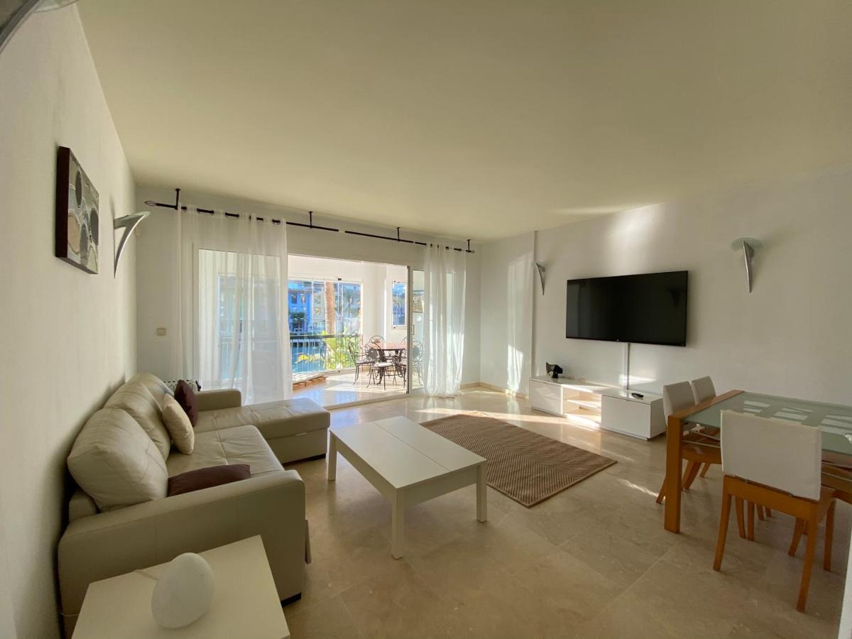 Apartamento Con Piscina ,Playa Con Vistas Panoramicas En La Marina De Sotogrande Сан Роке Екстериор снимка