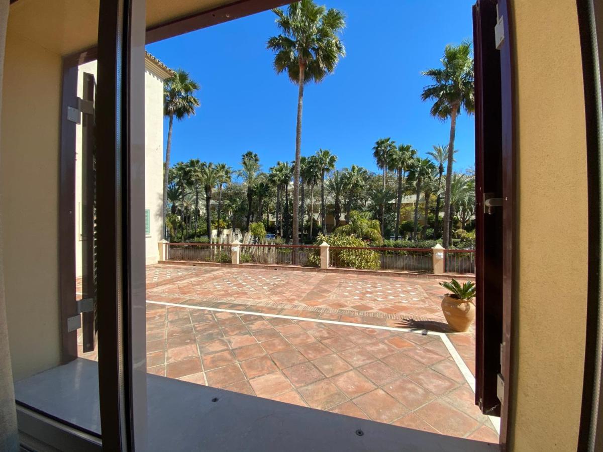 Apartamento Con Piscina ,Playa Con Vistas Panoramicas En La Marina De Sotogrande Сан Роке Екстериор снимка
