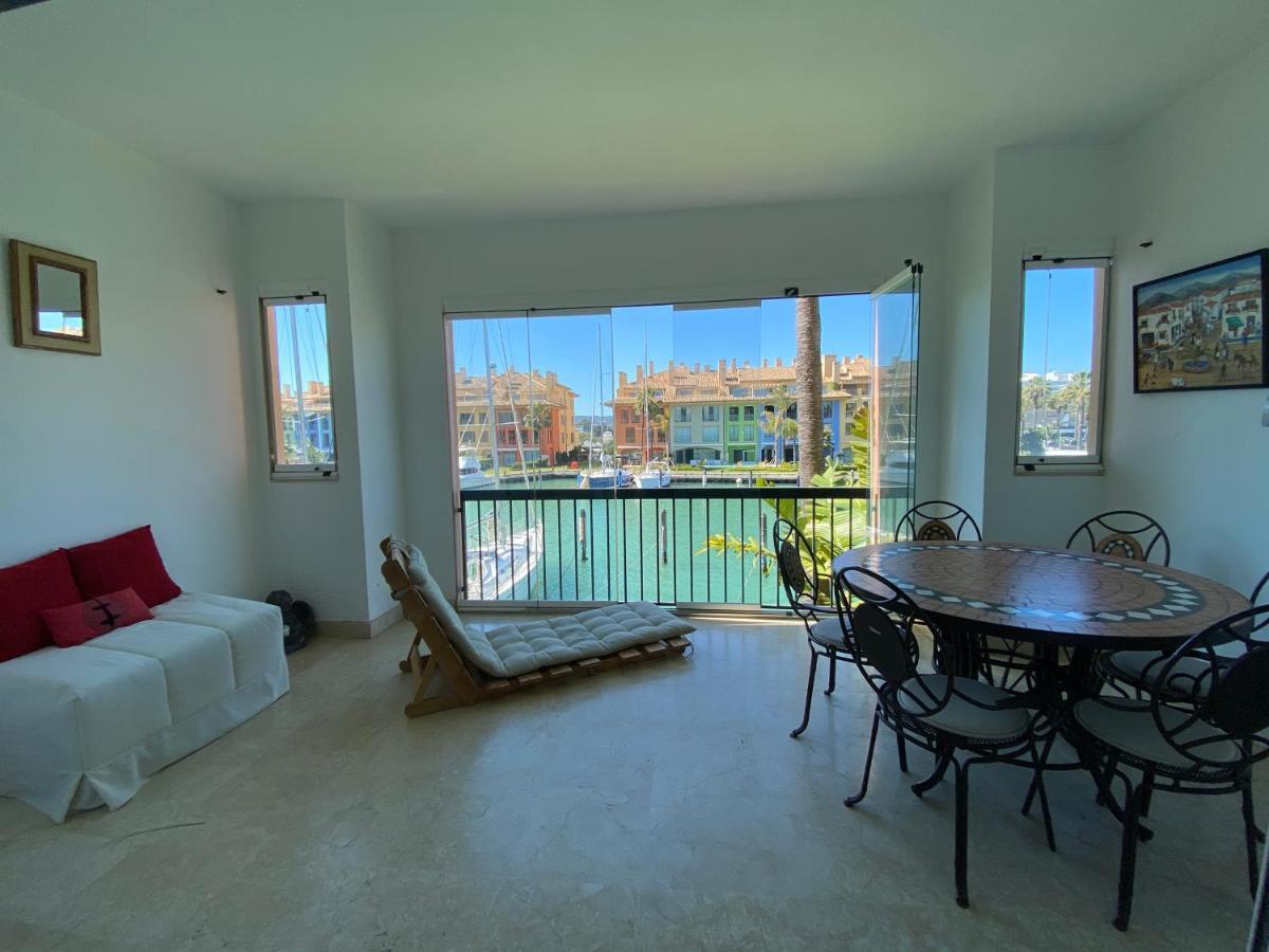 Apartamento Con Piscina ,Playa Con Vistas Panoramicas En La Marina De Sotogrande Сан Роке Екстериор снимка
